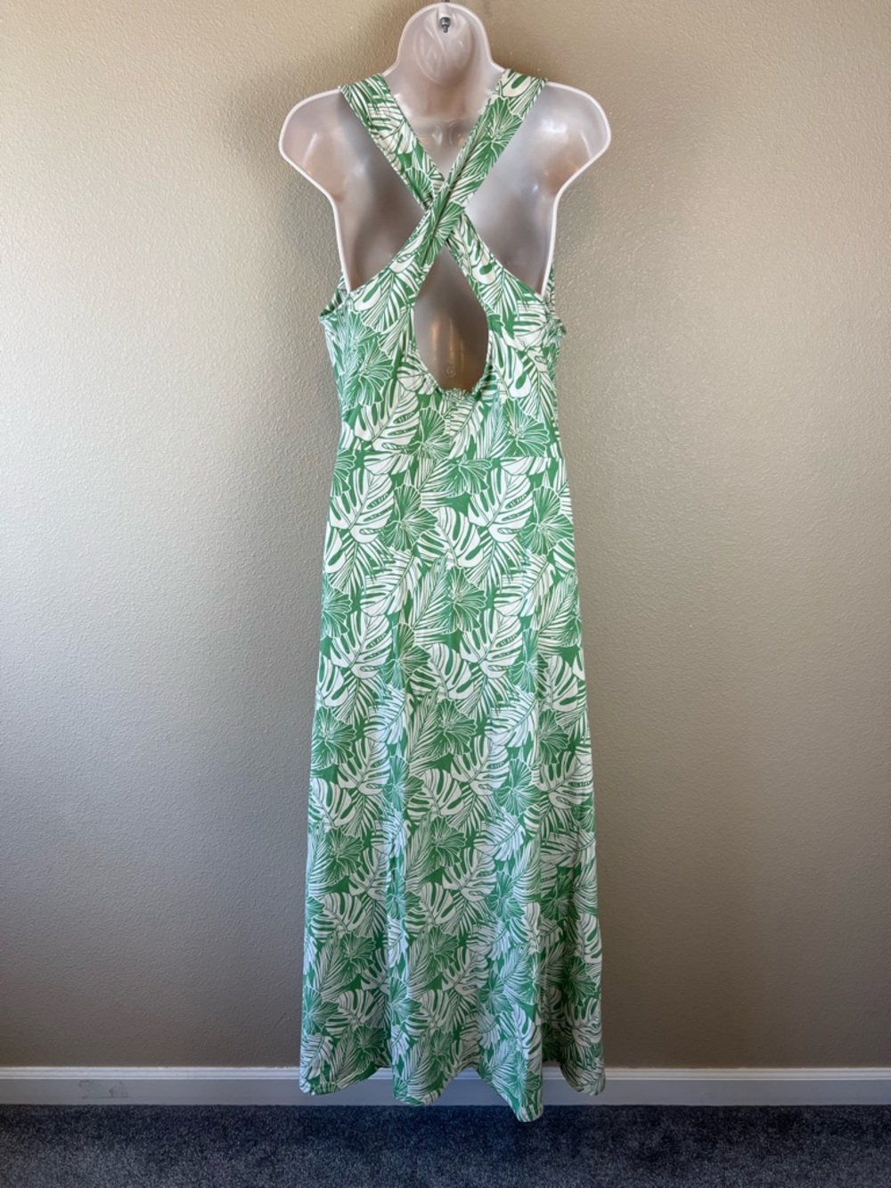 pact jade palms open back fit & flare maxi dress - Picture 8 of 16